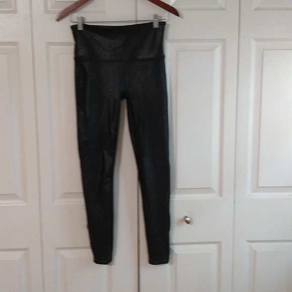 SPANX Pants - SPANX Faux leather leggings size Large